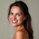 Retrato de Carmen R. sonriendo.